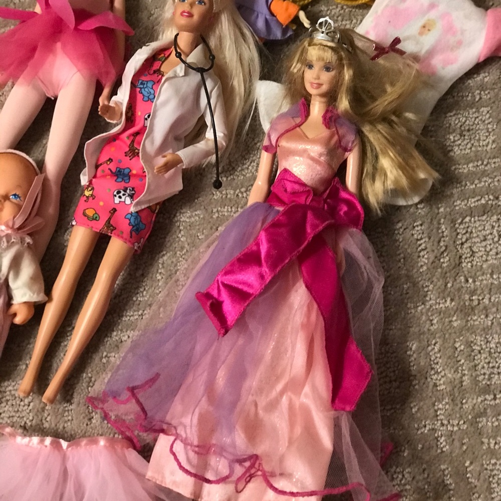 Doll bundle - Picture 4 of 4